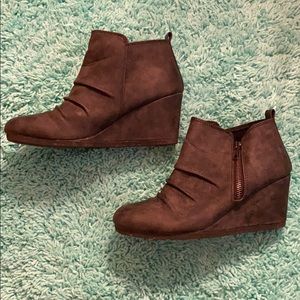 Charcoal Grey Leather Wedges